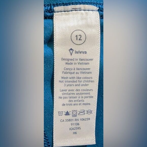 IVIVVA/LuLuLemon teal Blue High-Waisted Leggings; size 12 (will fit size small) - Picture 9 of 9